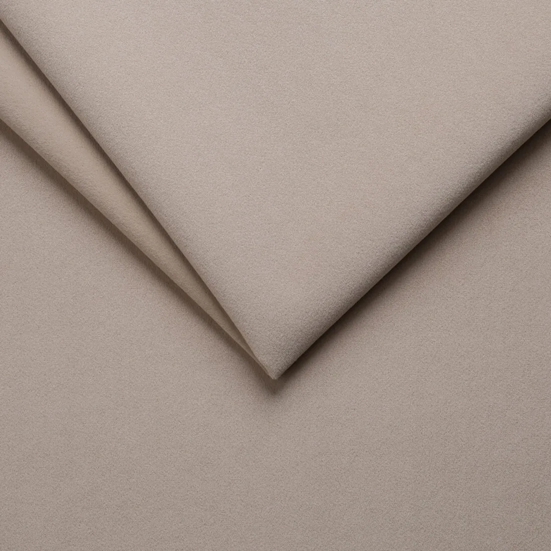 Royal Velvet 3 Sand