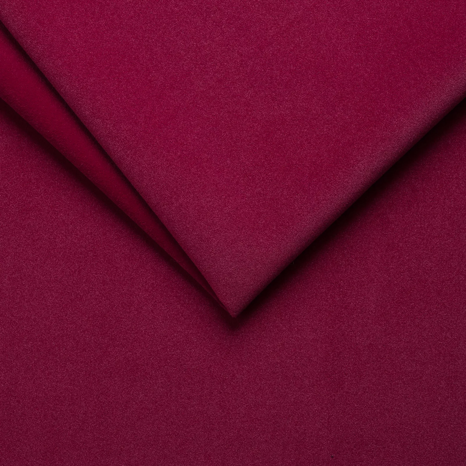 Royal Velvet 8 Red
