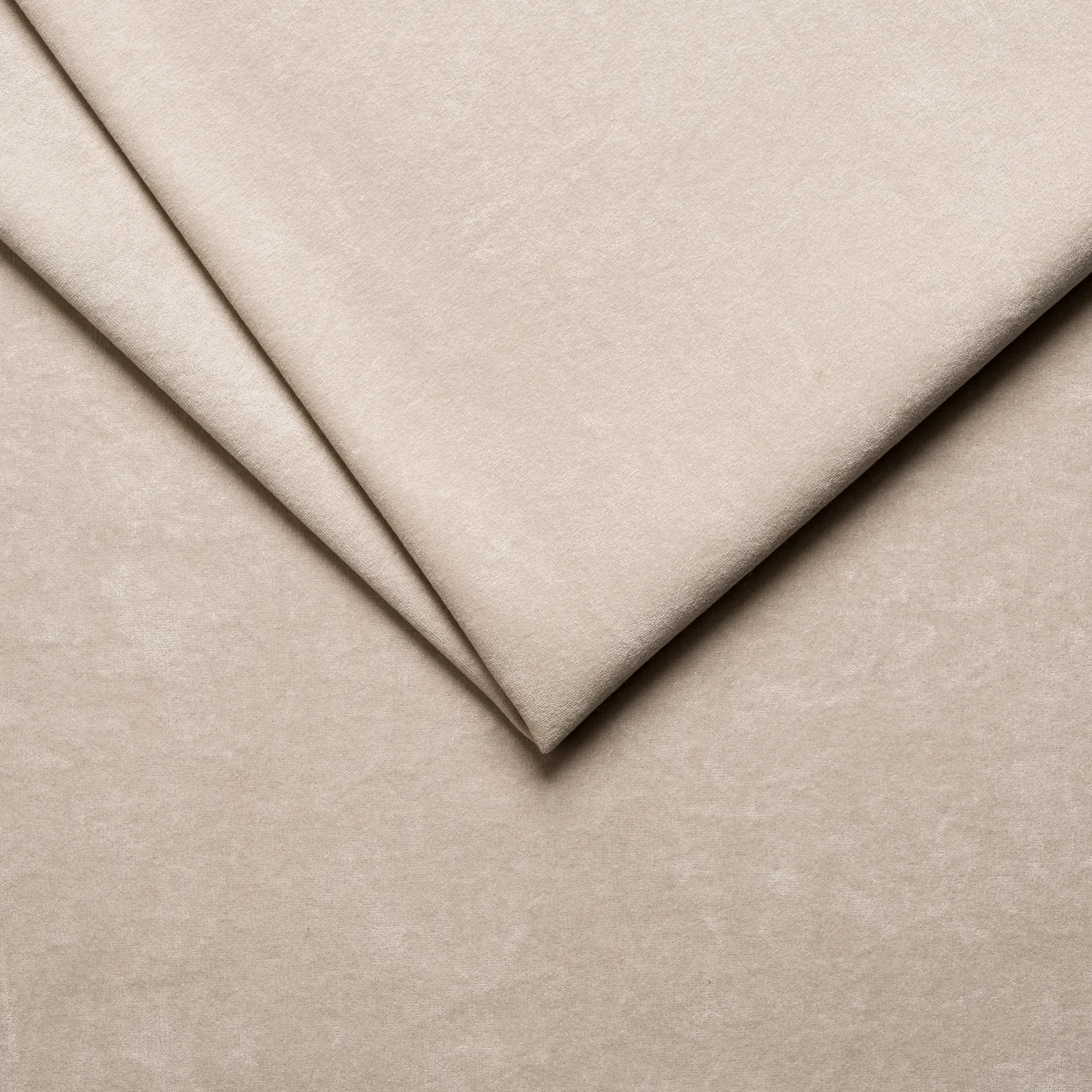 Vintage Velvet 2 Beige
